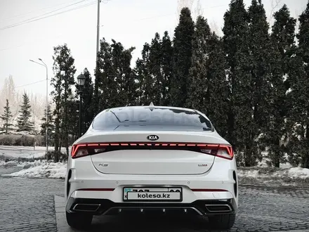Kia K5 2021 года за 9 500 000 тг. в Алматы – фото 18