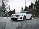 Kia K5 2021 года за 9 500 000 тг. в Алматы