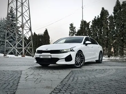 Kia K5 2021 года за 9 500 000 тг. в Алматы
