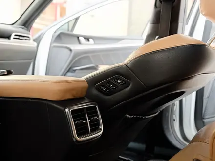 Kia K5 2021 года за 9 500 000 тг. в Алматы – фото 43