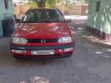 Volkswagen Golf 1994 годаfor1 700 000 тг. в Шымкент