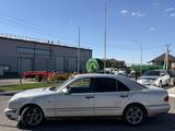 Mercedes-Benz E 230 1995 годаүшін1 290 000 тг. в Алматы – фото 4