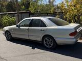 Mercedes-Benz E 230 1995 года за 1 290 000 тг. в Алматы