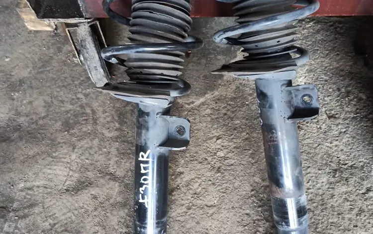 Амортизаторы f30 ф30 передние в сборе с пружинами. за 100 000 тг. в Алматы