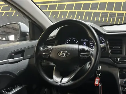 Hyundai Elantra 2019 года за 8 500 000 тг. в Актобе – фото 7