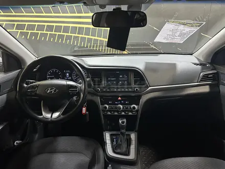 Hyundai Elantra 2019 года за 8 500 000 тг. в Актобе – фото 8