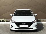 Hyundai Accent 2020 года за 7 090 000 тг. в Караганда – фото 2