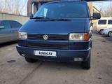 Volkswagen Caravelle 1993 года за 4 200 000 тг. в Караганда