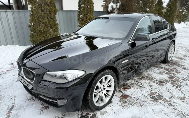 BMW 528 2013 года за 9 000 000 тг. в Алматы