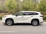 Toyota Highlander 2024 года за 39 800 000 тг. в Алматы – фото 3