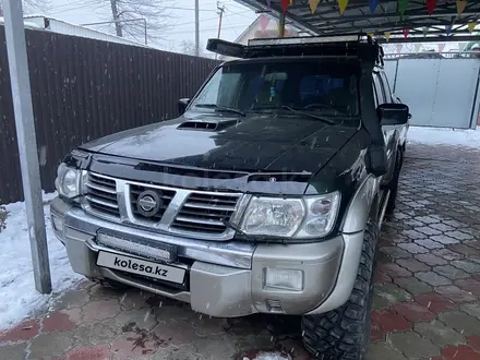 Nissan Patrol 2000 года за 7 500 000 тг. в Алматы