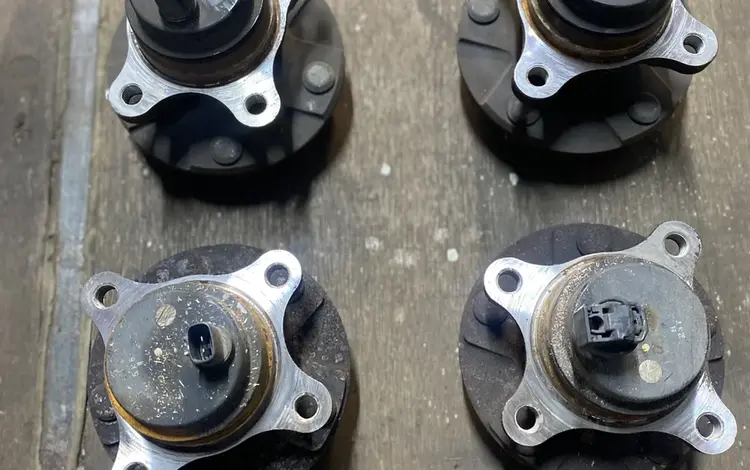 Передний ступицы за 8 000 тг. в Алматы