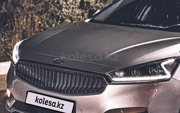 Kia K7 2017 года за 10 500 000 тг. в Астана