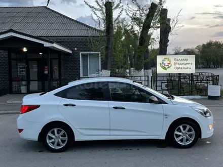 Hyundai Accent 2015 года за 5 800 000 тг. в Караганда – фото 3