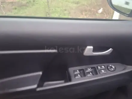 Kia Sportage 2014 года за 7 500 000 тг. в Уральск – фото 4