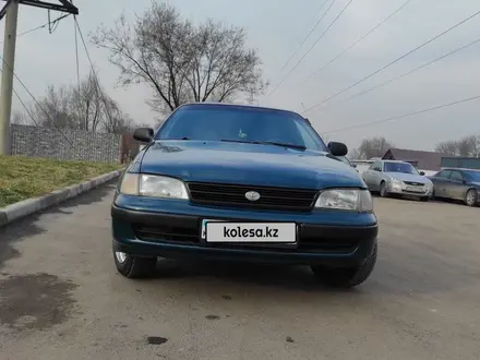 Toyota Carina E 1995 года за 1 600 000 тг. в Алматы – фото 8
