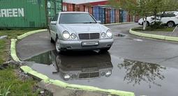 Mercedes-Benz E 320 1998 годаүшін3 600 000 тг. в Усть-Каменогорск – фото 4