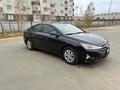 Hyundai Elantra 2020 года за 6 200 000 тг. в Актобе – фото 2