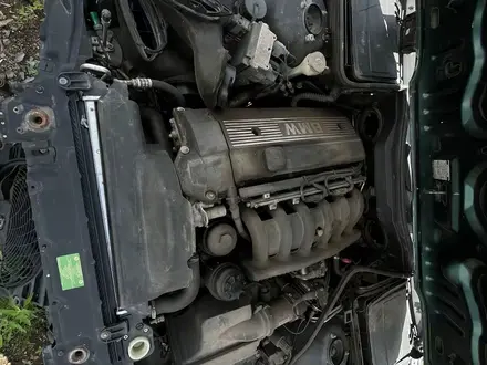Привозные запчасти на BMW E39 за 20 000 тг. в Астана – фото 4