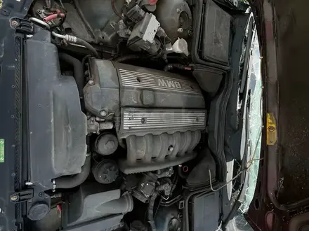 Привозные запчасти на BMW E39 за 20 000 тг. в Астана – фото 2