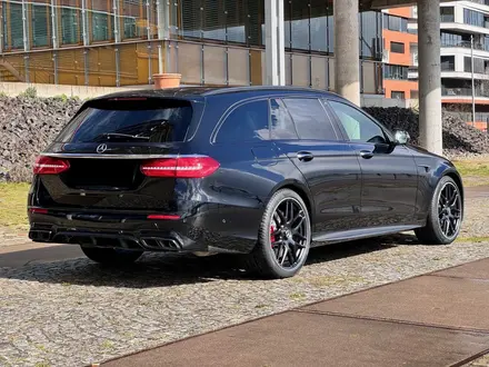 Mercedes-Benz E 63 AMG 2018 года за 30 760 000 тг. в Алматы – фото 2