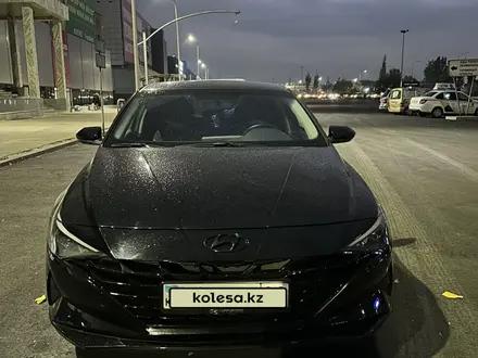 Hyundai Elantra 2021 года за 9 650 000 тг. в Алматы