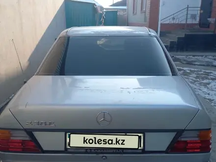 Mercedes-Benz E 230 1989 года за 1 100 000 тг. в Кызылорда – фото 3