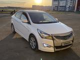 Hyundai Solaris 2014 года за 5 300 000 тг. в Уральск – фото 2