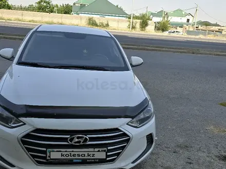 Hyundai Elantra 2018 года за 7 000 000 тг. в Шымкент – фото 2