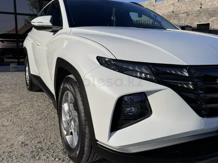 Hyundai Tucson 2022 года за 9 500 000 тг. в Уральск – фото 2