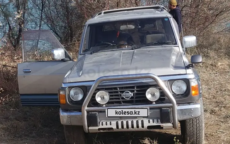 Nissan Patrol 1995 годаfor2 700 000 тг. в Алматы