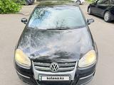 Volkswagen Jetta 2006 годаүшін1 999 900 тг. в Алматы – фото 2