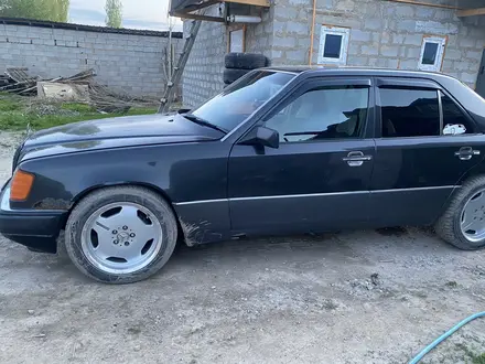 Mercedes-Benz E 230 1992 года за 850 000 тг. в Алматы – фото 5