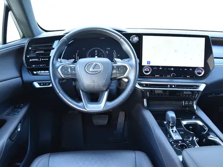 Lexus RX 350 Executive+ 2024 года за 37 900 000 тг. в Астана – фото 16