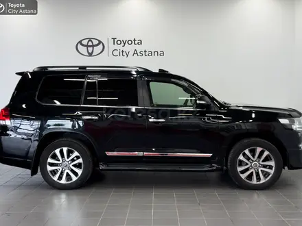 Toyota Land Cruiser 2017 года за 34 390 000 тг. в Астана – фото 19