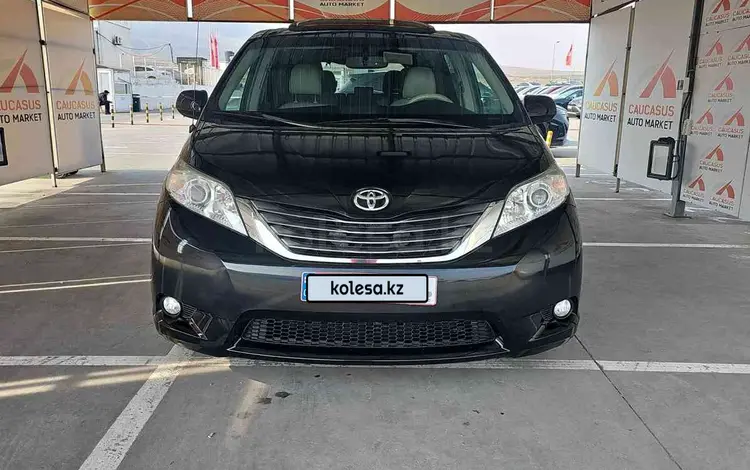 Toyota Sienna 2014 годаүшін6 500 000 тг. в Алматы