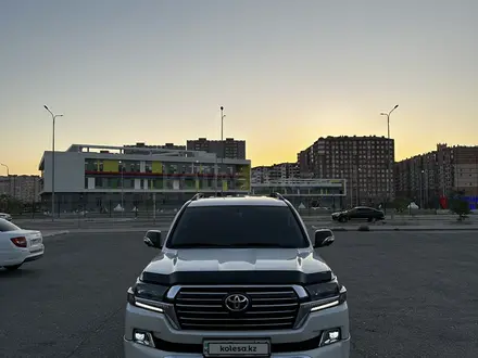 Toyota Land Cruiser 2019 года за 35 500 000 тг. в Атырау