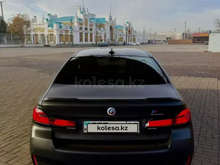 BMW M5 2022 года за 55 000 000 тг. в Алматы – фото 4