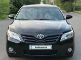 Toyota Camry 2010 года за 6 400 000 тг. в Астана – фото 2
