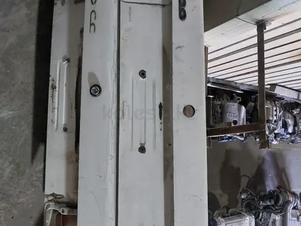 Крышка багажника за 10 000 тг. в Караганда