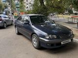 Toyota Avensis 1999 года за 2 700 000 тг. в Уральск – фото 2