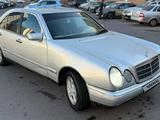 Mercedes-Benz E 230 1996 годаүшін1 550 000 тг. в Астана – фото 2
