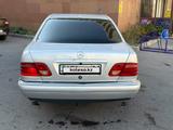 Mercedes-Benz E 230 1996 годаүшін1 550 000 тг. в Астана – фото 5
