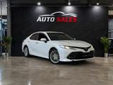 Toyota Camry 2019 года за 11 500 000 тг. в Алматы – фото 2