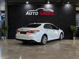 Toyota Camry 2019 года за 11 500 000 тг. в Алматы – фото 4