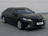 Toyota Camry 2019 года за 13 500 000 тг. в Алматы – фото 2