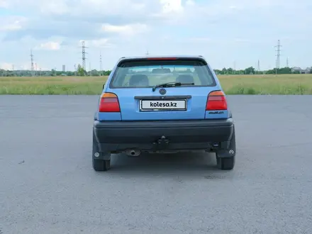 Volkswagen Golf 1992 года за 1 800 000 тг. в Караганда – фото 3