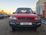 Toyota RAV4 1995 годаүшін2 826 000 тг. в Караганда