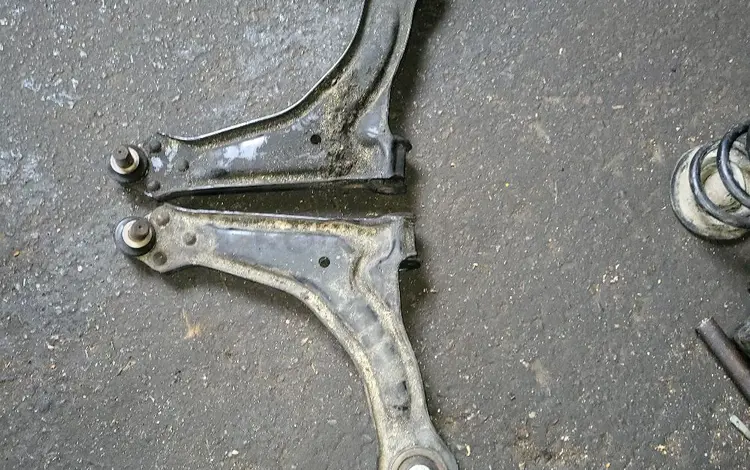 Рычаги за 25 000 тг. в Алматы