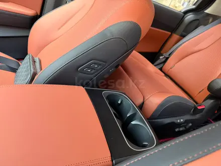 Kia Carnival 2025 года за 25 900 000 тг. в Алматы – фото 13